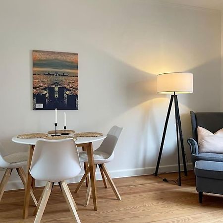 Appartamento Modern Und Ruhig In Elmshorn Esterno foto